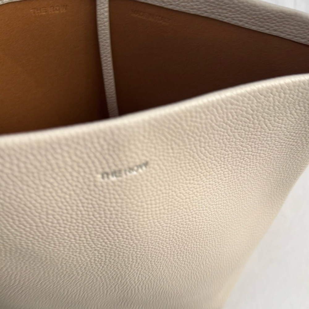 Small Tote - Picture 2 of 4